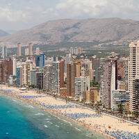 Han encontrado la forma de convertir edificios altos en baterías. Y eso convierte a Benidorm en nuestra mejor baza