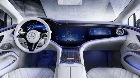 Mercedes-Benz EQS nos revela su novedoso interior que ya contará con el Hyperscreen