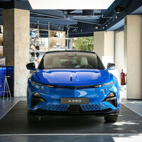 Conocemos el Alpine A390, el primer cinco puertas de la marca gala que pretende ser tan familiar como deportivo siendo eléctrico