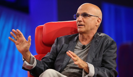 Jimmy Iovine asegura que quiere convertir a Apple Music en un "punto de referencia cultural"