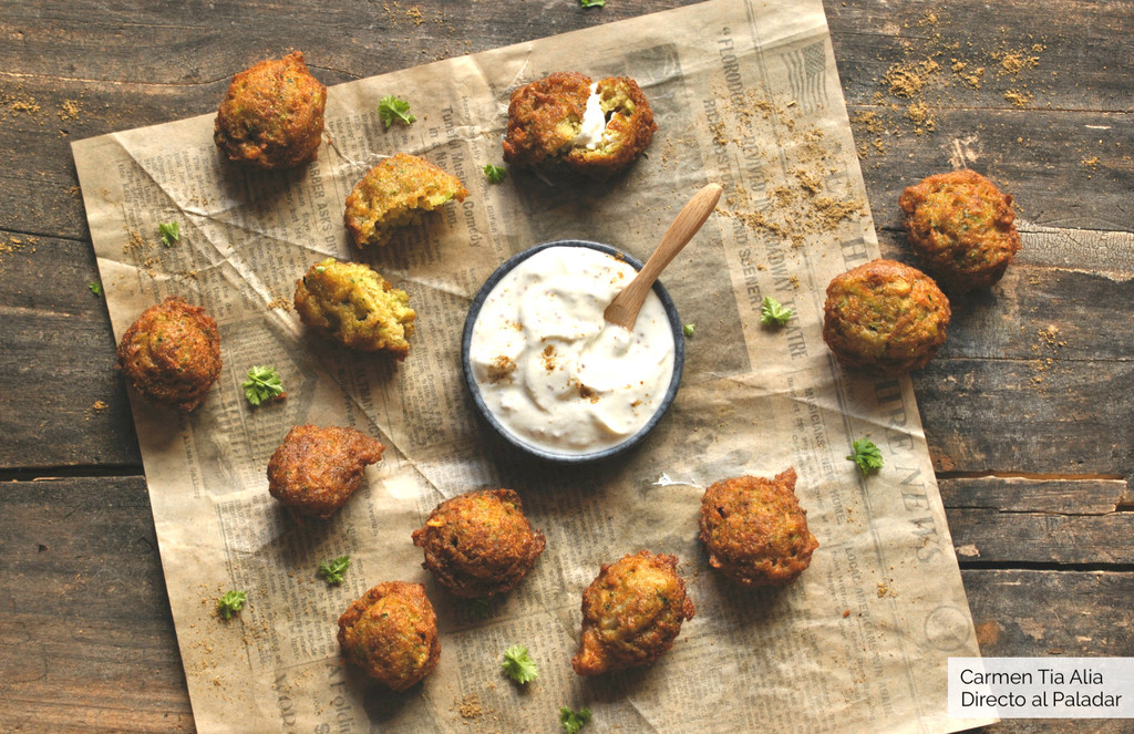 Pakoras indias de brócoli, calabacín y cebolla, receta con Magimix Cook Expert (y también de forma tradicional)