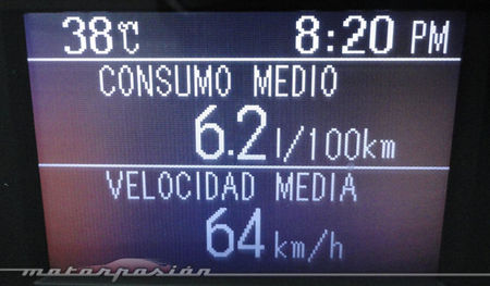 Mazda3 1.6 CRTD 115 cv pantalla de datos