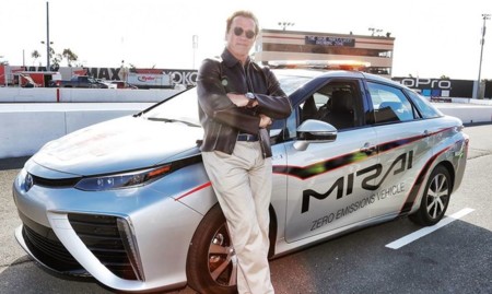 Así como a ti, Toyota Mirai conquista a las celebridades