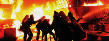 Para combatir el frío están los que se gastan una pasta en aerotermia y los que se ponen El Coloso en Llamas. En ambos casos tienen razón