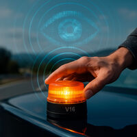 Hay quien piensa que las balizas V16 son el “Gran Hermano” de la DGT. La realidad es que tenemos más control del que parece