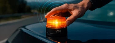 Hay quien piensa que las balizas V16 son el “Gran Hermano” de la DGT. La realidad es que tenemos más control del que parece