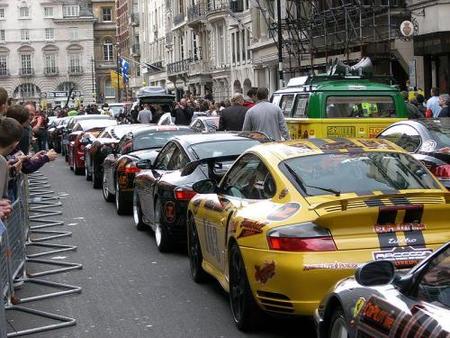 ¿Quién puede participar en la Gumball 3000?