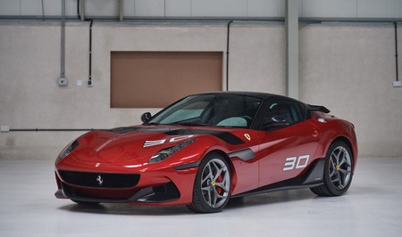 El Ferrari SP30 Arya lleva dos años sin poder encontrar un nuevo propietario
