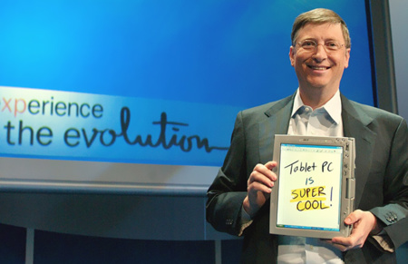 Bill Gates cree que Apple tendrá que sacar su propio Surface