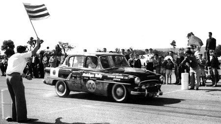 Toyota Crown Australia Road Trail