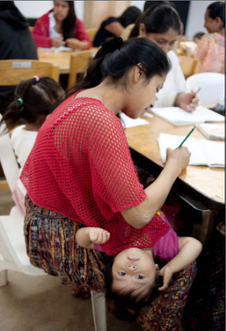 Clases de alfabetización en Guatemala