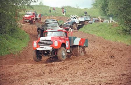 Competiciones Curiosas: Camioncross en Rusia