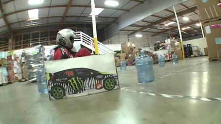 Ken Box Gymkhana, haciendo de Ken Block con un Razor Crazy Cart
