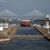 La sequía en el Canal de Panamá es tan bestia que la mayor naviera del mundo ha tenido que recurrir al tren para que te llegue el paquete a casa