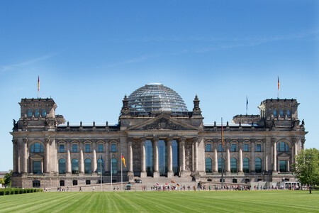 Deutscher Bundestag G698148195 1920