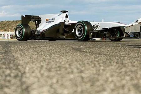 sauber-c29-durante-su-presentacion.jpg
