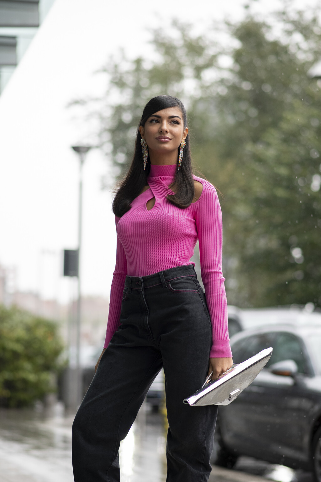 Amor a primera vista del jersey fucsia (en oferta) de la colección de Tamara Falcó para Pedro del Hierro que llevaremos este invierno 