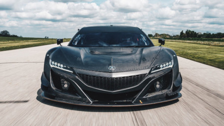 Así de amenazante luce el Honda NSX GT3 en su librea de fibra de carbono