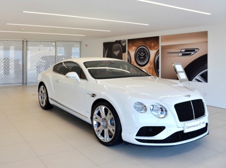 Te costará adivinar dónde ha abierto Bentley un nuevo concesionario