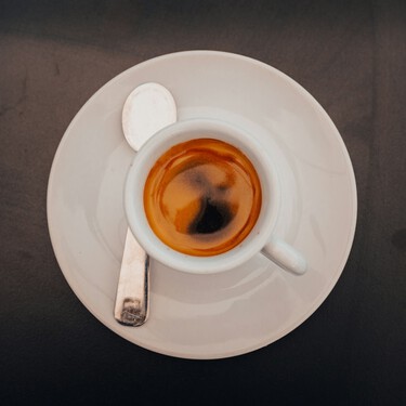 No es la cafetera exprés de Lidl pero cuesta menos de 10 euros y la firma De'Longhi