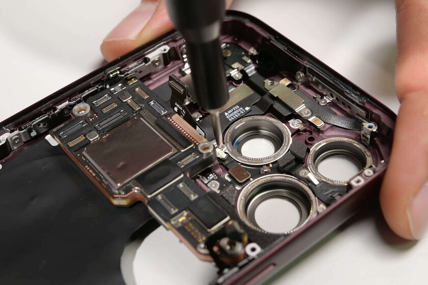 Desmontan el iPhone 18 Pro hasta el último tornillo y su interior está lleno de buenas noticias 