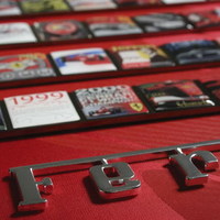 Álbum conmemorativo de los 60 años de Ferrari