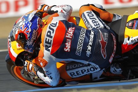 MotoGP Francia 2011: Poles para Casey Stoner, Stefan Bradl y Nico Terol. ¿Qué hay de nuevo, viejo?