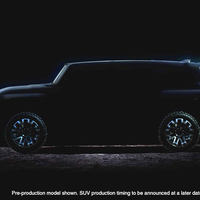 El Hummer eléctrico no solo saldrá como pick-up. Este teaser también lo muestra como un SUV colosal