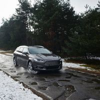 En Reino Unido quieren empezar a probar drones y robots para reparar baches en carretera