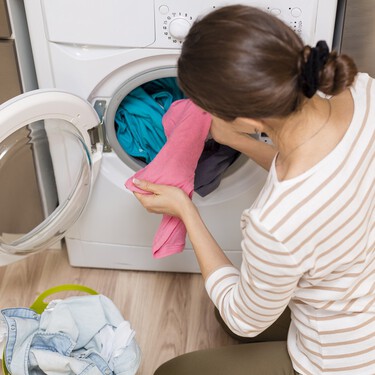 Aldi lanza mañana un cesto para la ropa sucia plegable: cuesta menos de 3 euros y está a la venta solo dos días