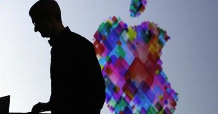Jonathan Ive es tajante; "El proceso creativo en Apple no ha cambiado con la transición de Jobs a Cook"