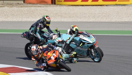 Binder Algarve Moto3 2021