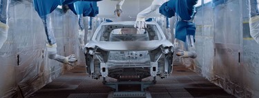 Lo de China es de locos: fabrican coches eléctricos cada 60 segundos, y no necesitan humanos para conseguirlo. Lo hace la IA