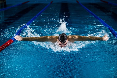Los ejercicios que puedes hacer en el gimnasio para ser un mejor nadador