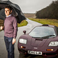 La loca reconstrucción del McLaren F1 de Rowan Atkinson, el actor de Mr. Bean: el coche destrozado que se convirtió en una mina de oro