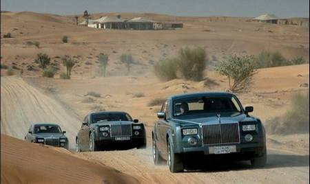 Emiratos Árabes Unidos prohibe circular a coches con más de 20 años