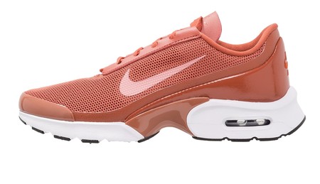 60% de descuento en las zapatillas de Nike Air Max Jewell en naranja: ahora cuestan 43,95 euros en Zalando