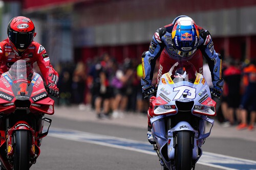 ¡Sorpresa! Álex Márquez tira de estrategia para estrenarse en la pole de MotoGP pese a un incendio en su moto