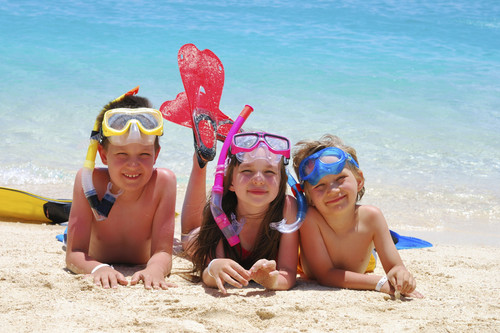 Las 13 mejores cremas solares infantiles para cuidar la piel de los niños