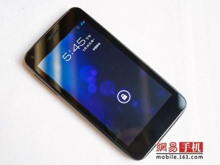TCL S900, el "Xiaomi" de Alcatel