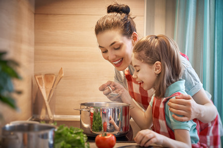 Batch cooking: claves para cocinar en unas horas para toda la semana (y ahorrar mucho tiempo para estar con tus hijos)