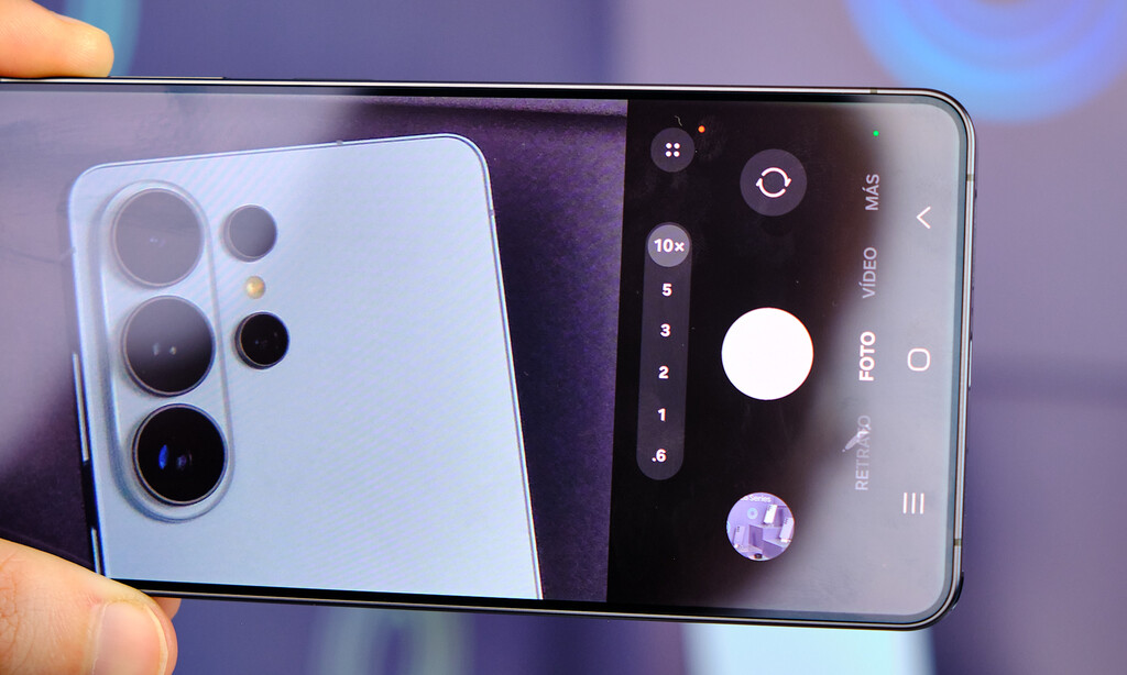 Antes de disparar, la IA de los Galaxy S26 ya ha hecho montones de análisis para que tu foto siempre quede perfecta