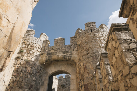 Castillo De Almansa Agosto