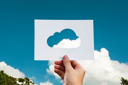¿Fin al idilio de Samsung con Microsoft y OneDrive? La marca podría dejar de ofrecer 100 GB de almacenamiento gratis en la nube