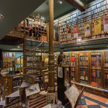 Una de las librerías más bonitas de Europa está en Madrid y y presume de escalera de caracol y libros antiguos en pleno centro 