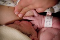 Mitos sobre la lactancia materna: "Las mujeres deben lavarse los pezones antes de cada toma" 