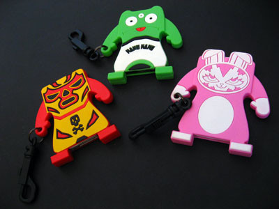 Nanomonsters, fundas distintas