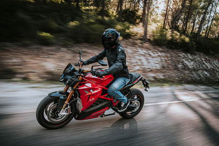 Energica Eva Ribelle: una nueva moto eléctrica para 2020 con 400 km de autonomía, 145 CV y 215 Nm de par