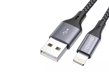 ライトニングケーブル