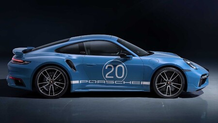 Porsche 911 20 Aniversario China6